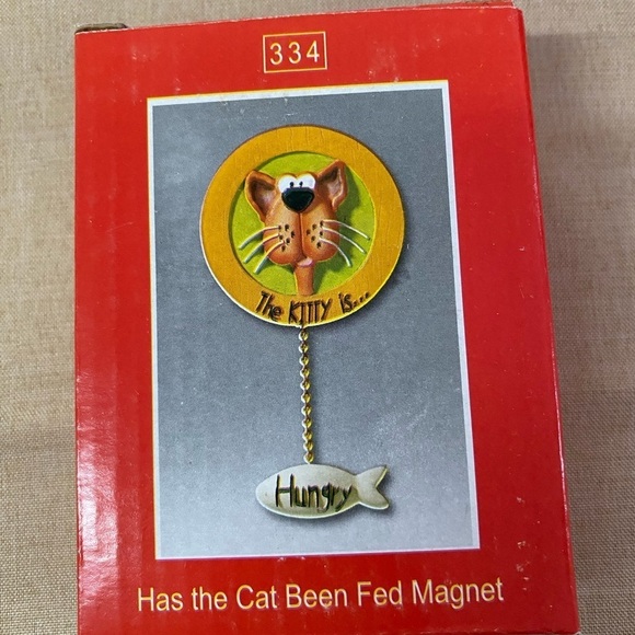 Red Apple Collection Has the Cat been Fed Magnet (AF) - Picture 3 of 7